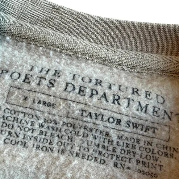 Taylor Swift The Tortured Poets Department Crew Neck Pullover Beige Size XL - Picture 6 of 9
